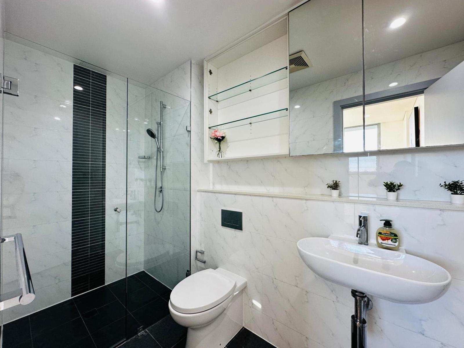 Apartment Modern 3-bedroom Apartment, Ryde Nsw 2112 *