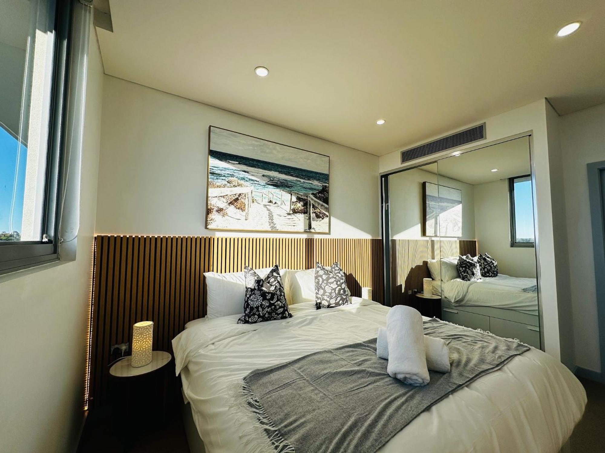 Modern 3-bedroom Apartment, Ryde Nsw 2112 *