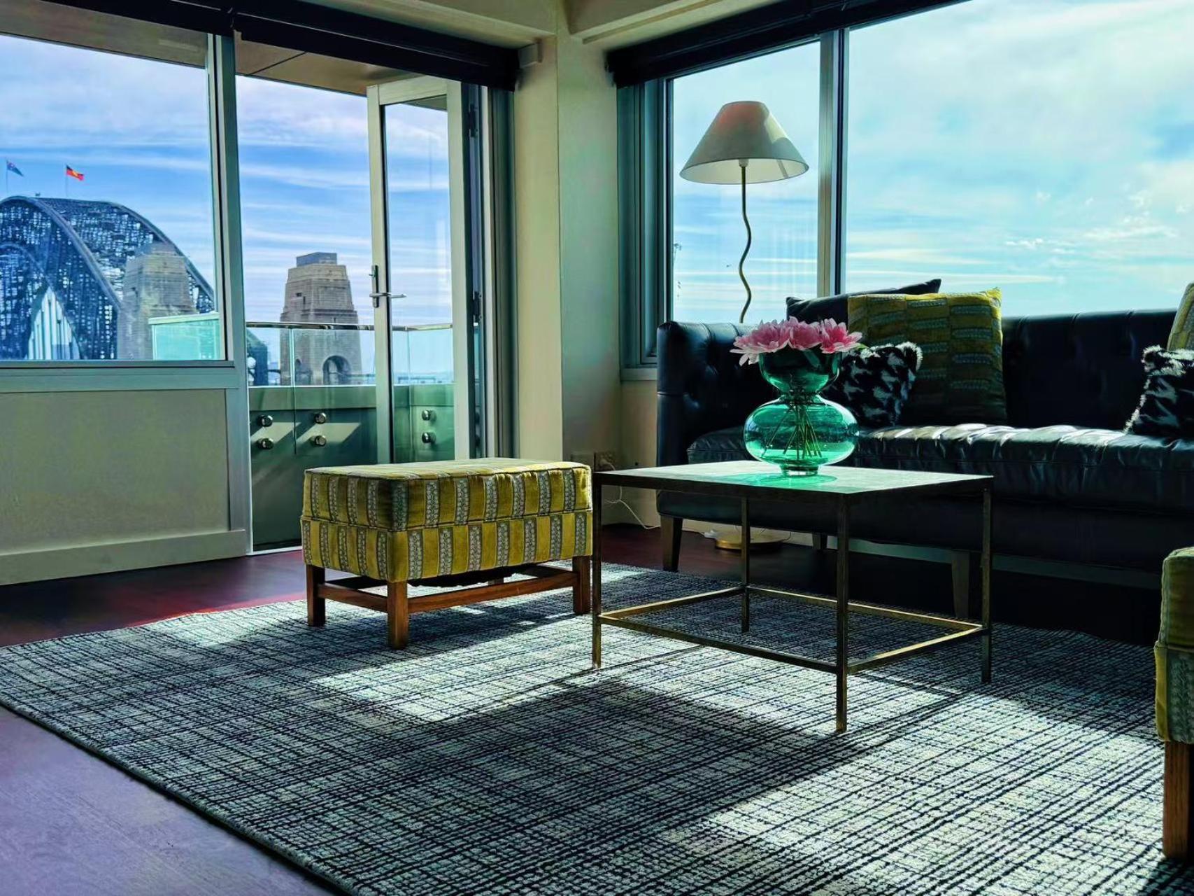 Sydney Harbour And Cbd View Penthouse With Free Parking *