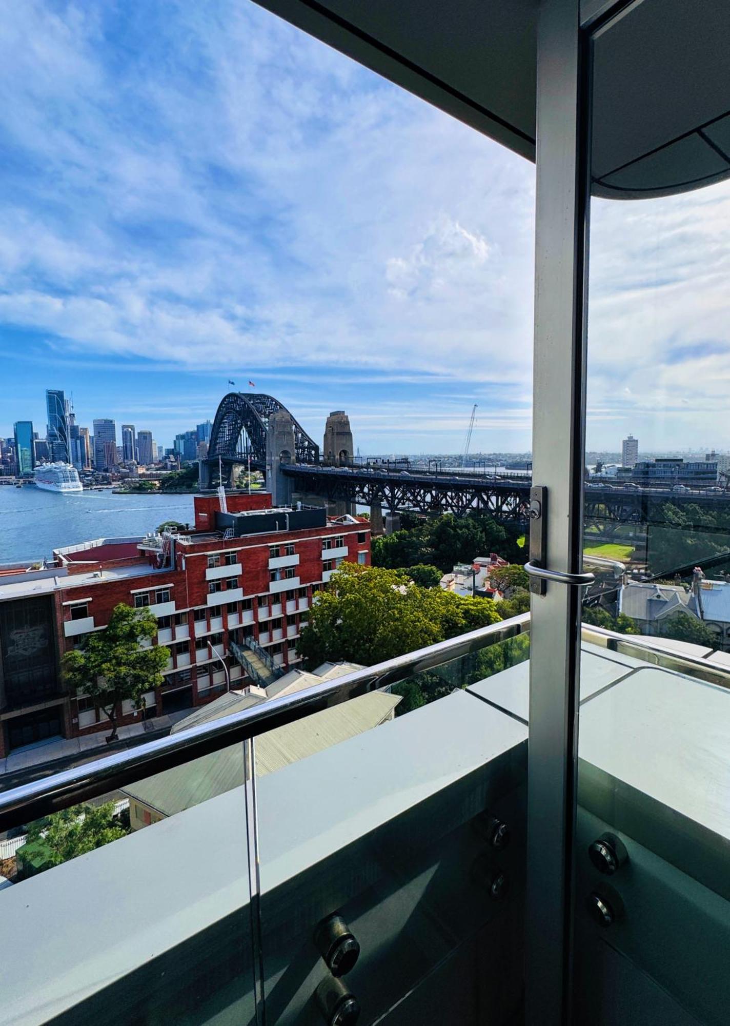 Sydney Harbour And Cbd View Penthouse With Free Parking Apartment *