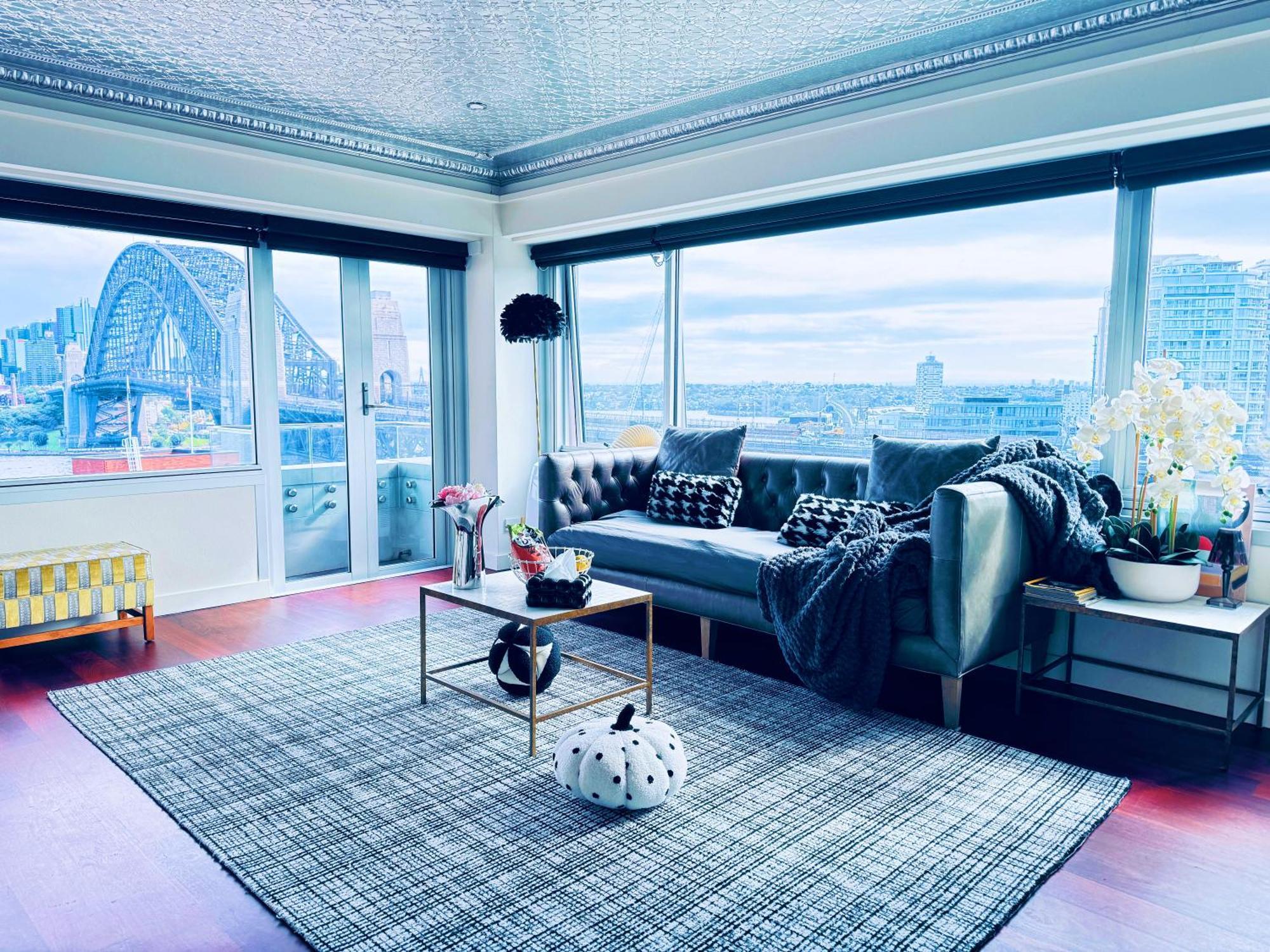 Sydney Harbour And Cbd View Penthouse With Free Parking *