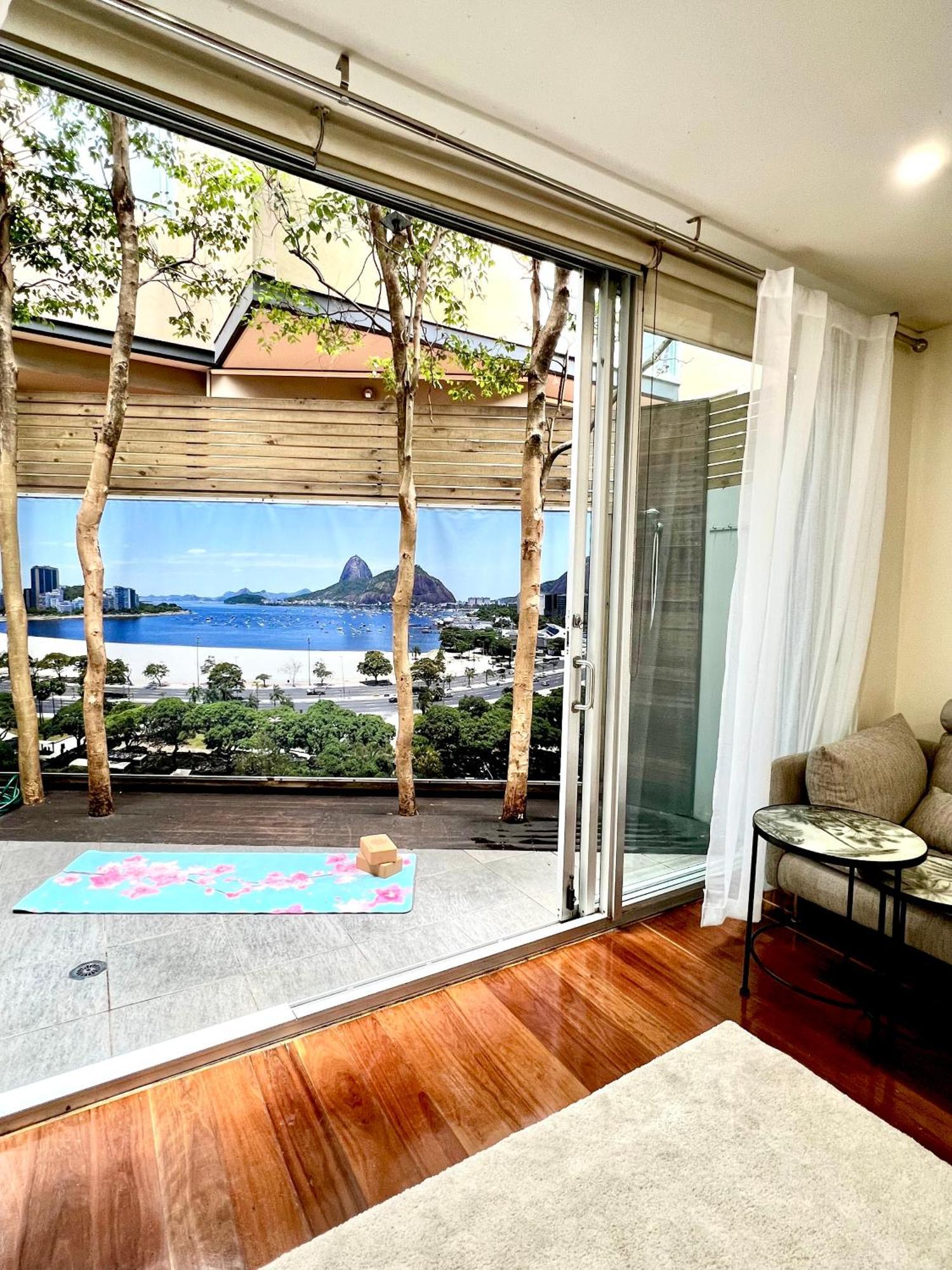 Modern Beachside Suite-just Steps From Bondi Sydney