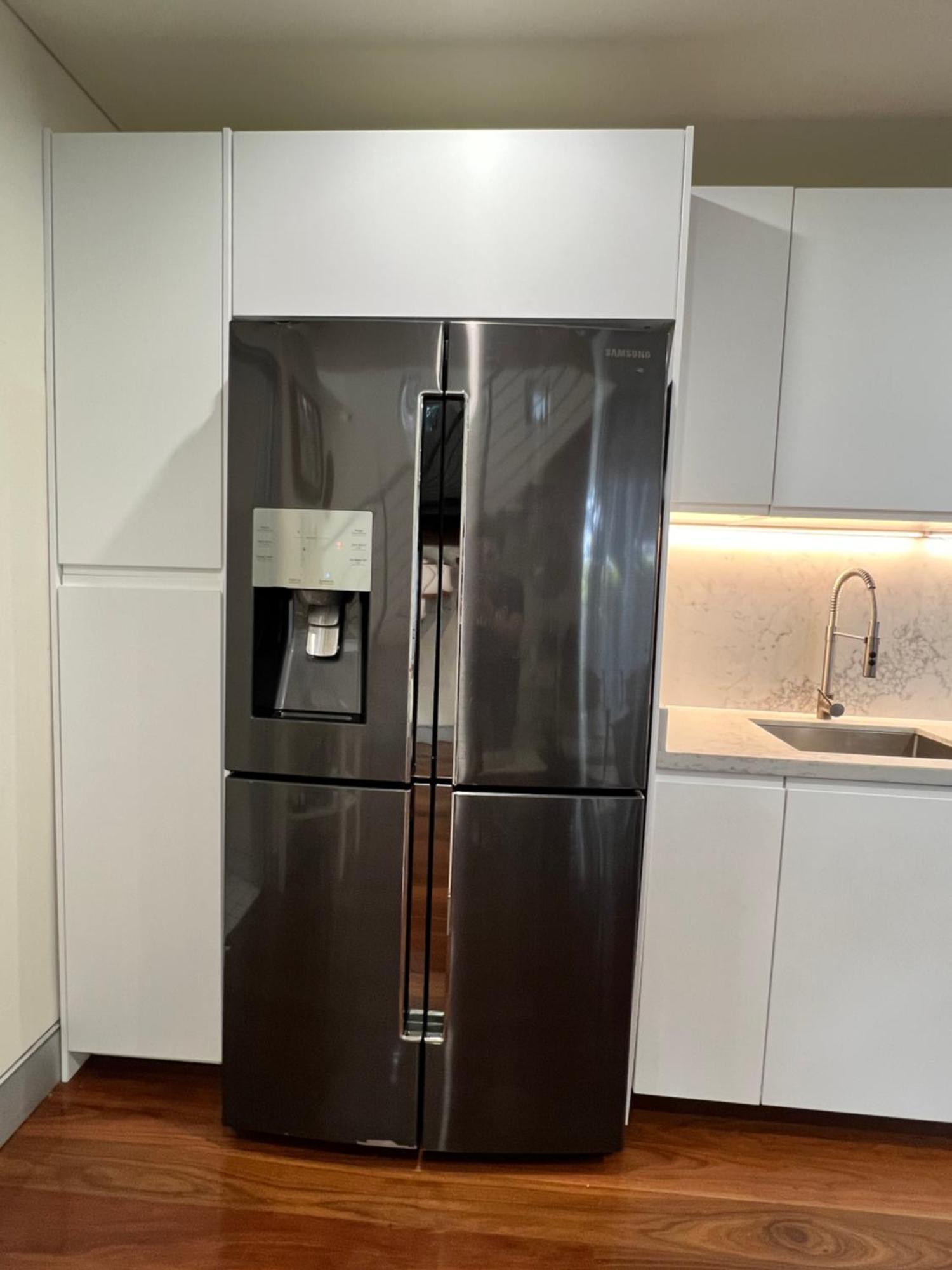 Modern Beachside Suite-just Steps From Bondi * Sydney
