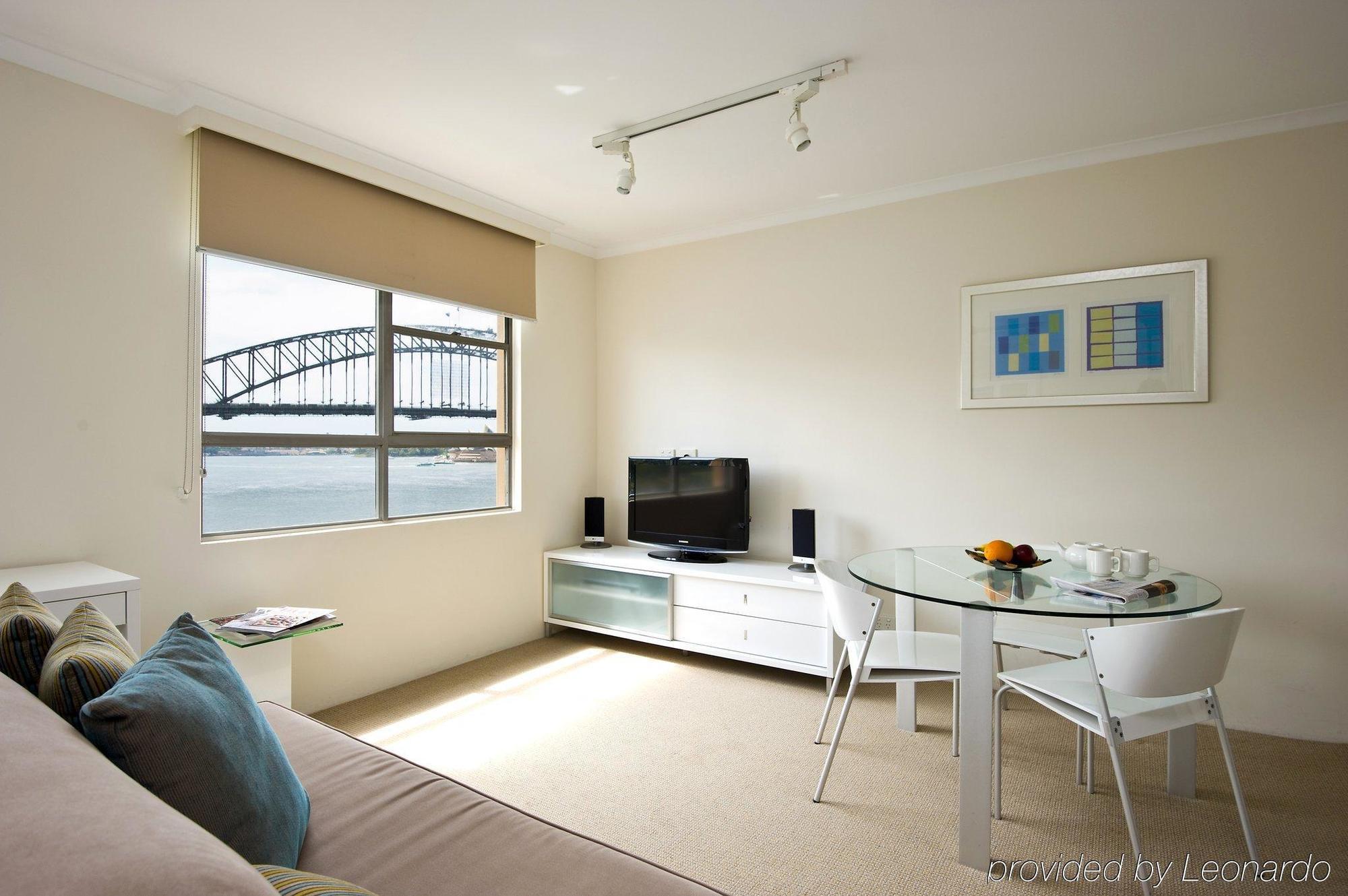 Harbourside Aparthotel 4*