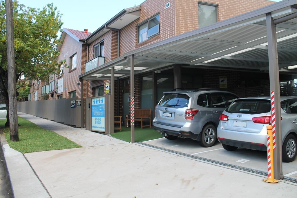 Strathfield Executive 4*
