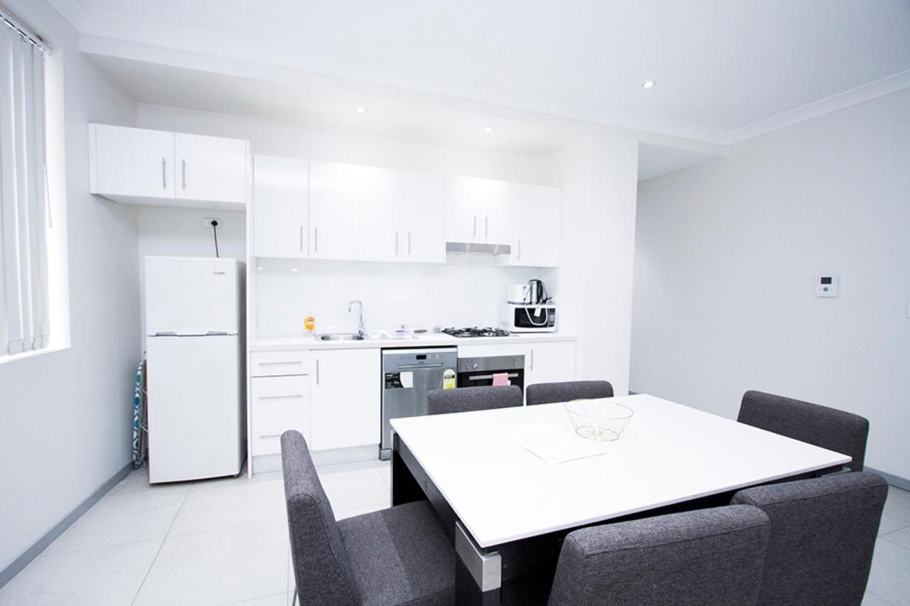 DD Apartments on Broadway 4*
