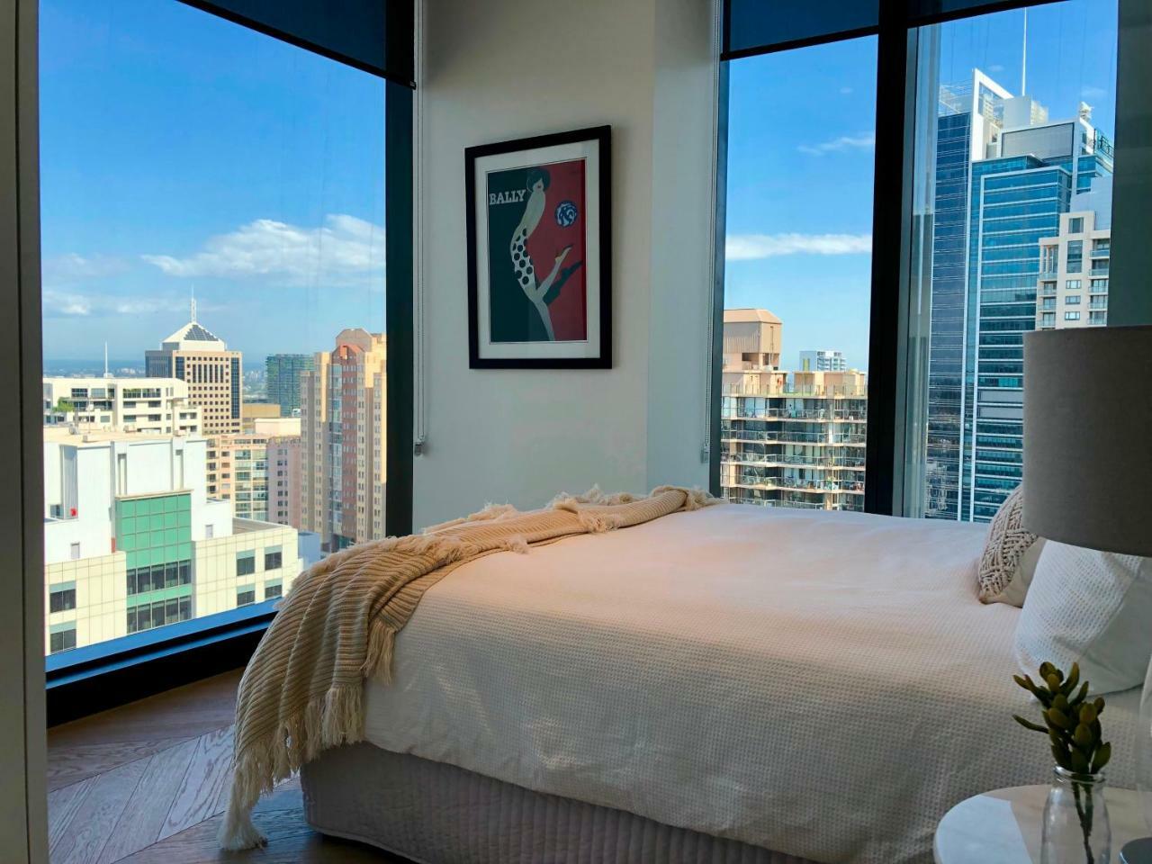 Apartment Ultra Modern Brand New Cbd View